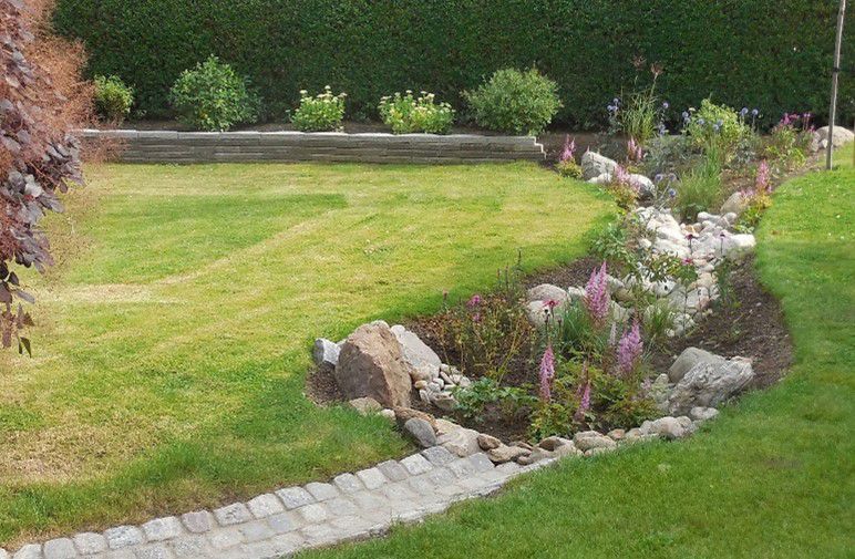 Eksempel på regnbed i haven